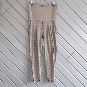 🥳 Zella grey striped fold-over high waist lounge yoga pants